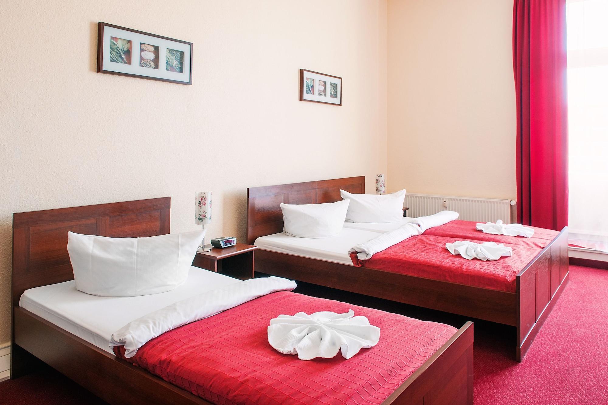 Mikon Eastgate Hotel - City Centre Berlin Dış mekan fotoğraf