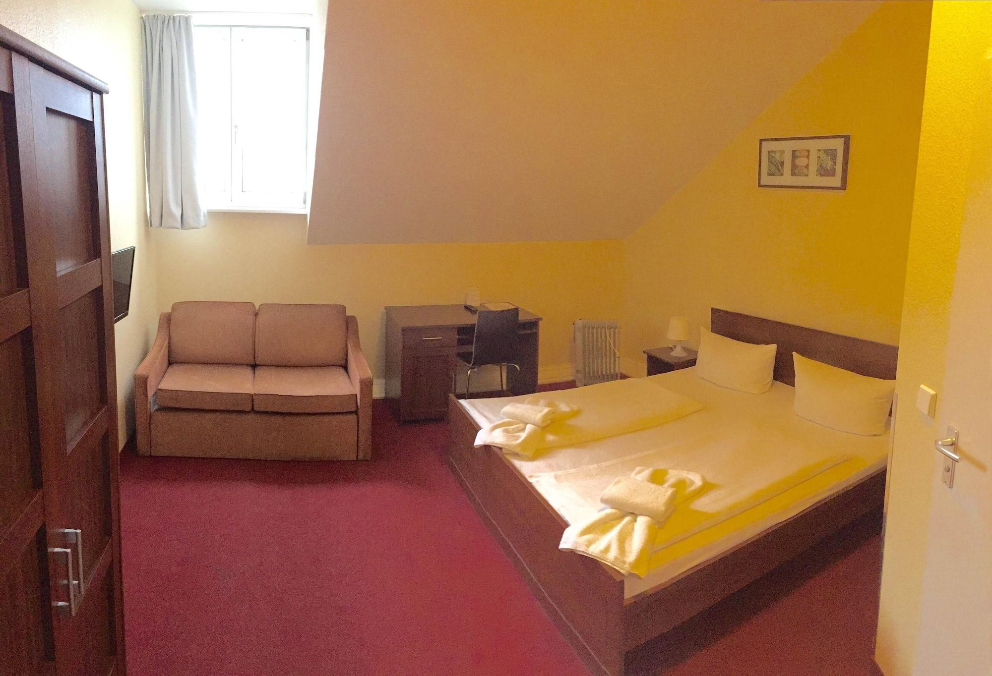 Mikon Eastgate Hotel - City Centre Berlin Dış mekan fotoğraf