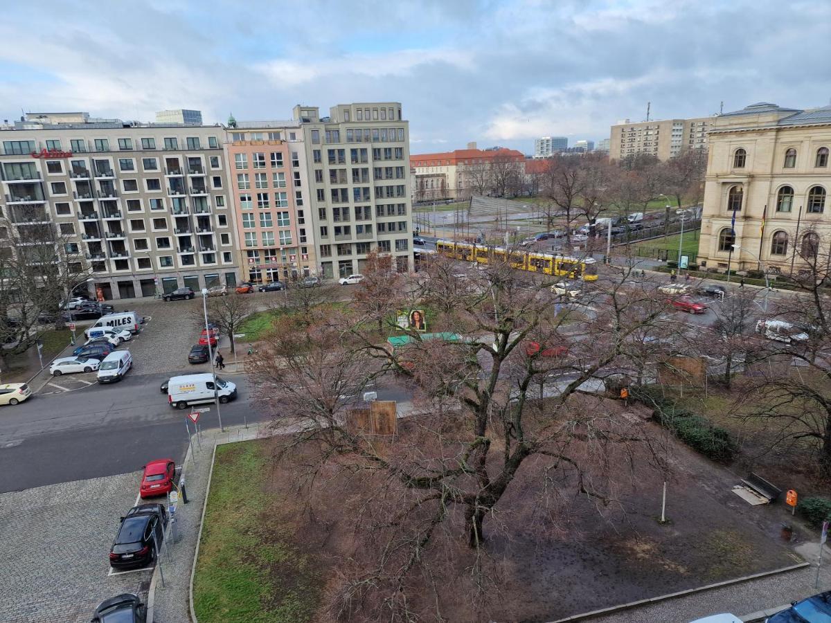 Mikon Eastgate Hotel - City Centre Berlin Dış mekan fotoğraf