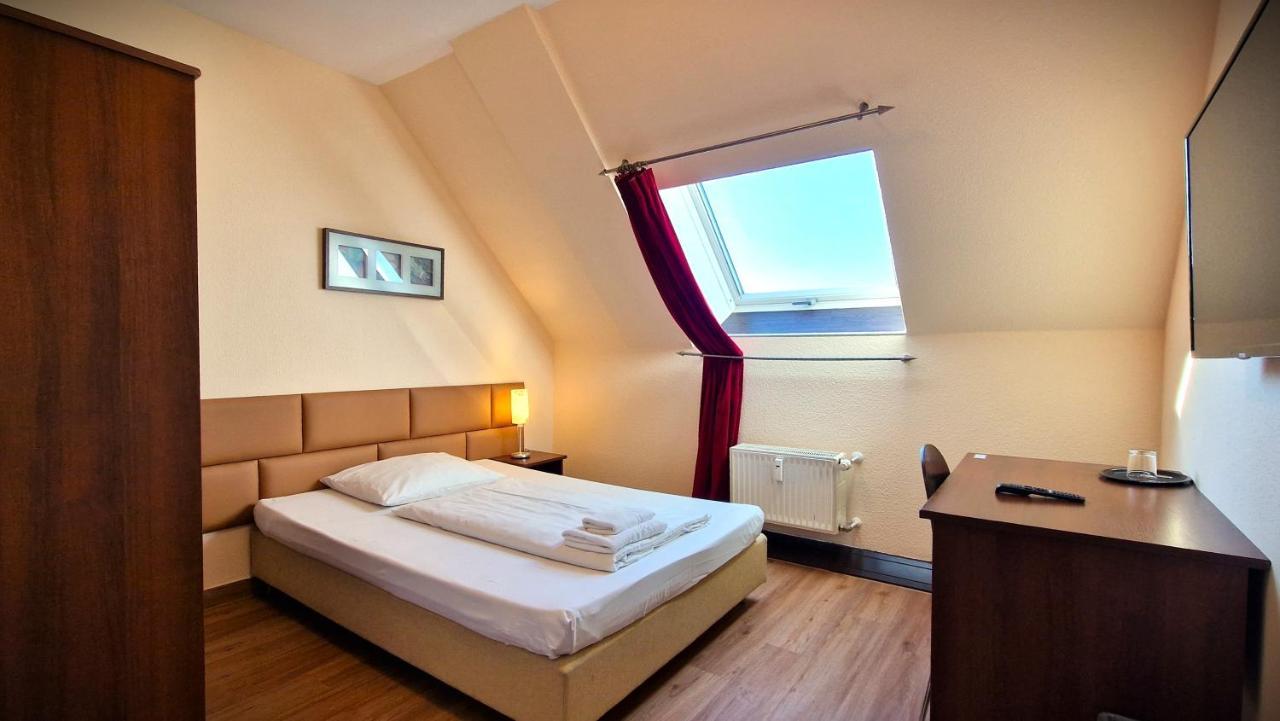 Mikon Eastgate Hotel - City Centre Berlin Dış mekan fotoğraf