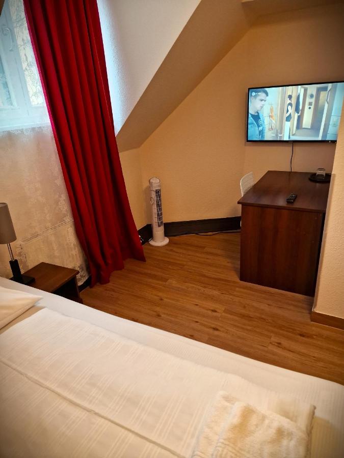 Mikon Eastgate Hotel - City Centre Berlin Dış mekan fotoğraf