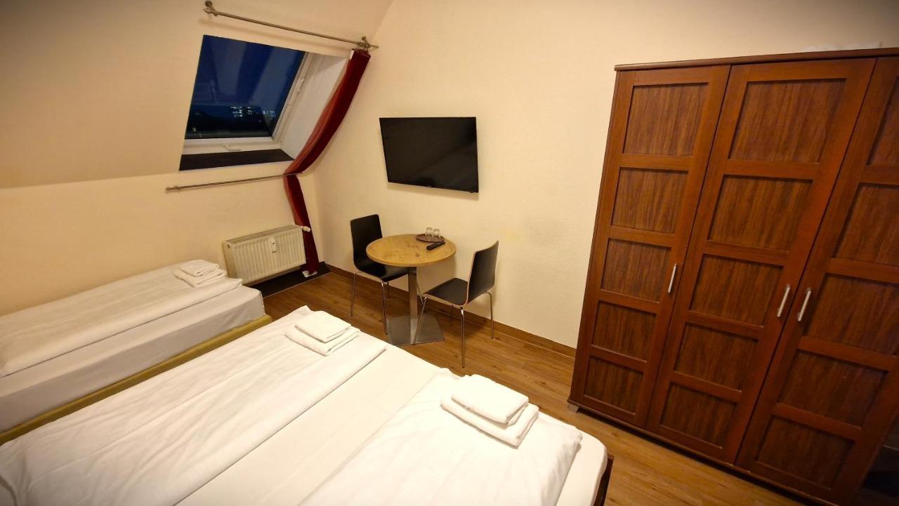 Mikon Eastgate Hotel - City Centre Berlin Dış mekan fotoğraf