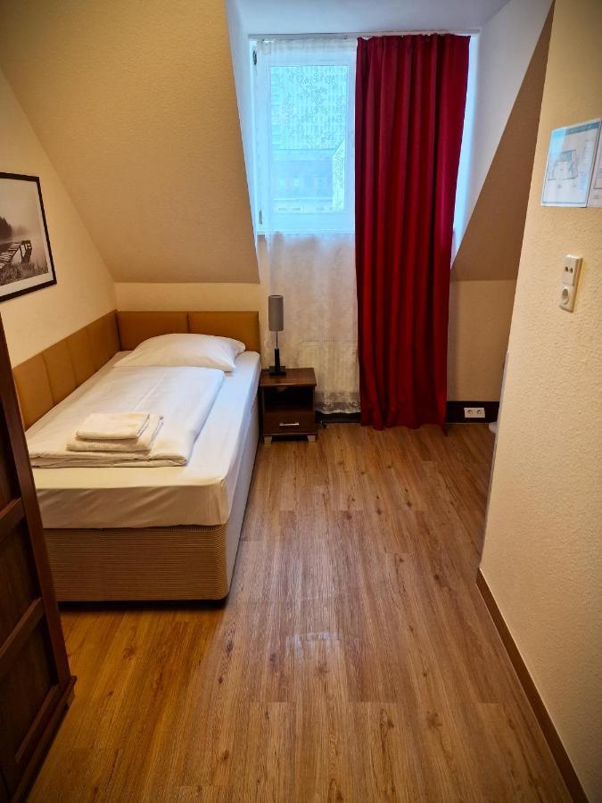 Mikon Eastgate Hotel - City Centre Berlin Dış mekan fotoğraf