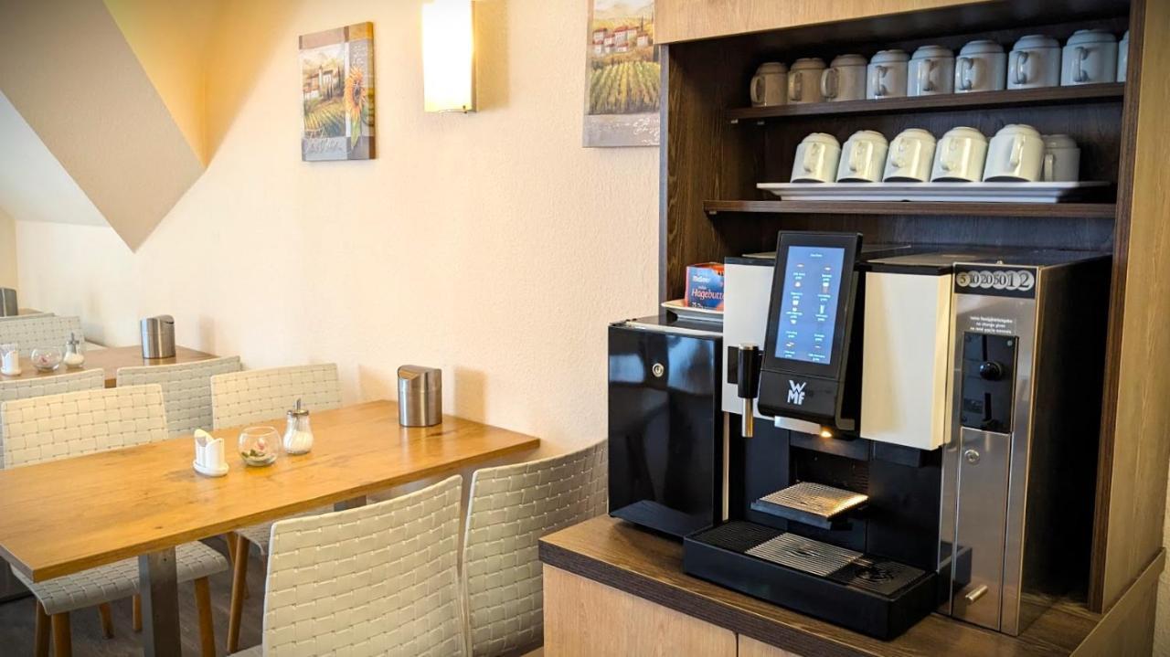Mikon Eastgate Hotel - City Centre Berlin Dış mekan fotoğraf