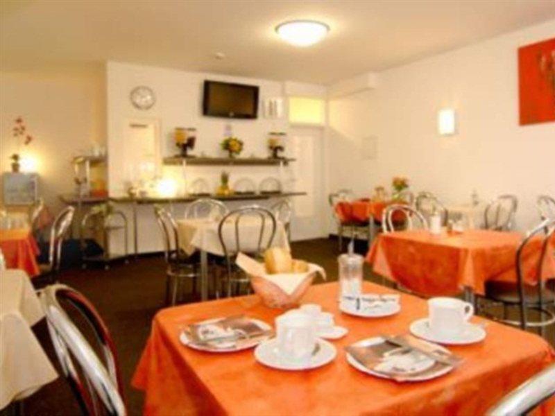 Mikon Eastgate Hotel - City Centre Berlin Dış mekan fotoğraf